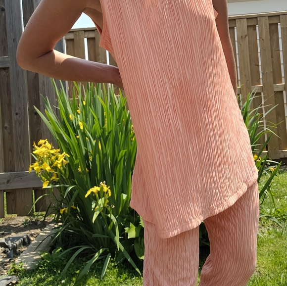 🤩 Vintage peachy orange pant and tank set! - Picture 6 of 8